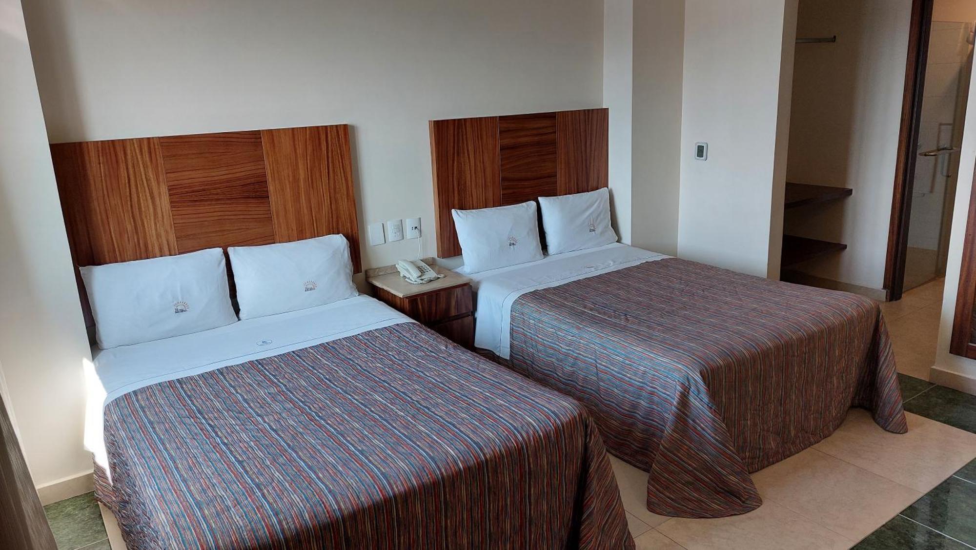 Hotel Real Del Sol - Zona Expo Industrial Guadalajara Ngoại thất bức ảnh