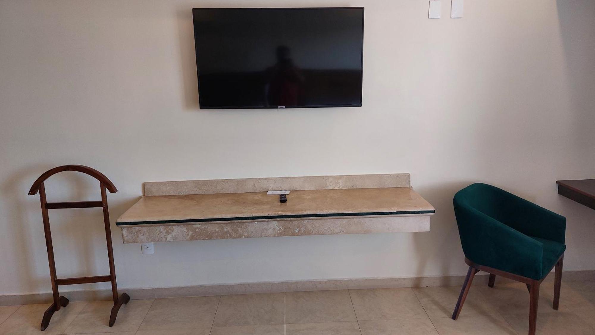 Hotel Real Del Sol - Zona Expo Industrial Guadalajara Ngoại thất bức ảnh