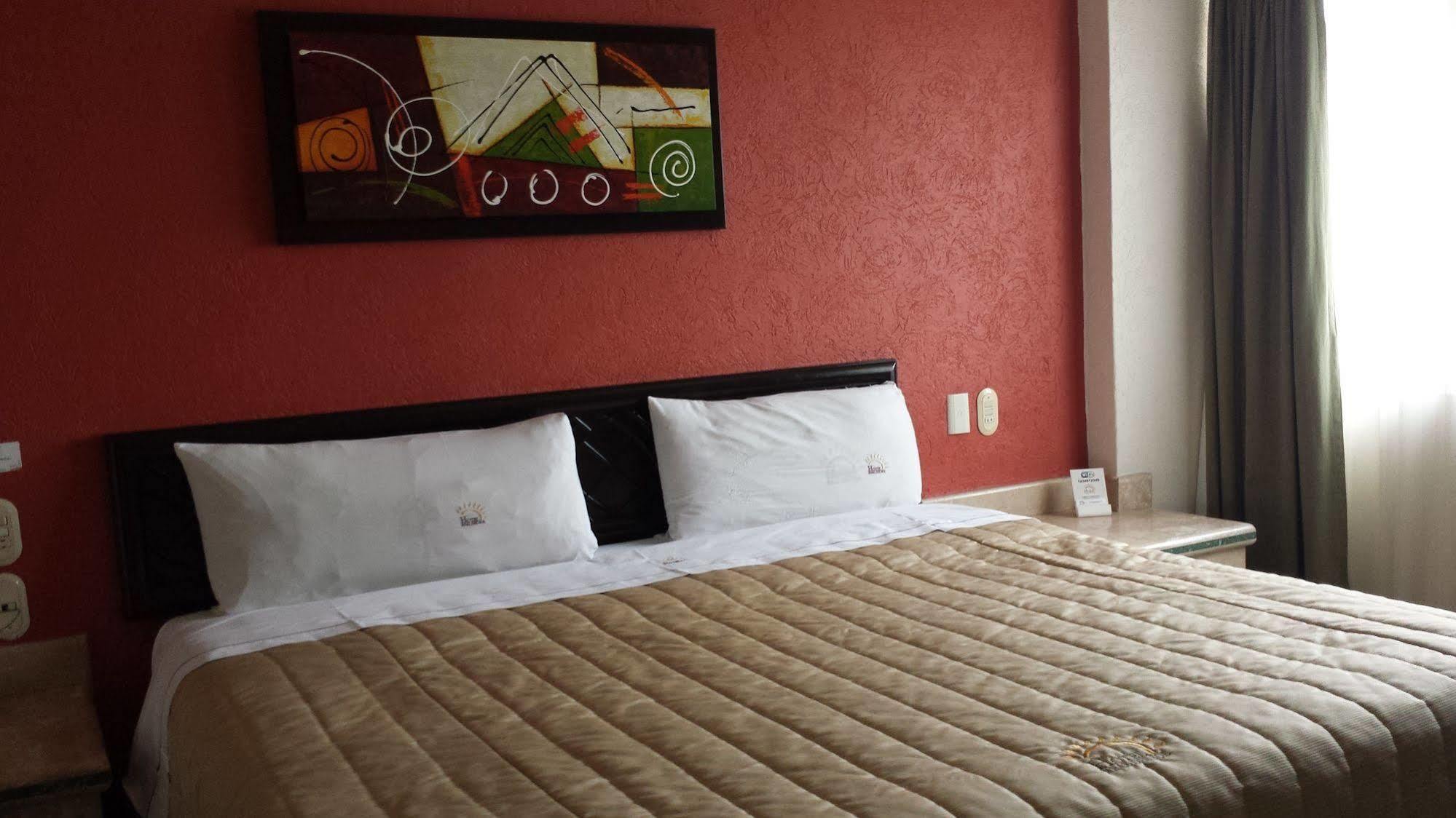 Hotel Real Del Sol - Zona Expo Industrial Guadalajara Ngoại thất bức ảnh